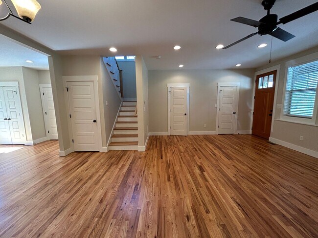 Building Photo - North AVL - Green Built Custom Home, Conve...