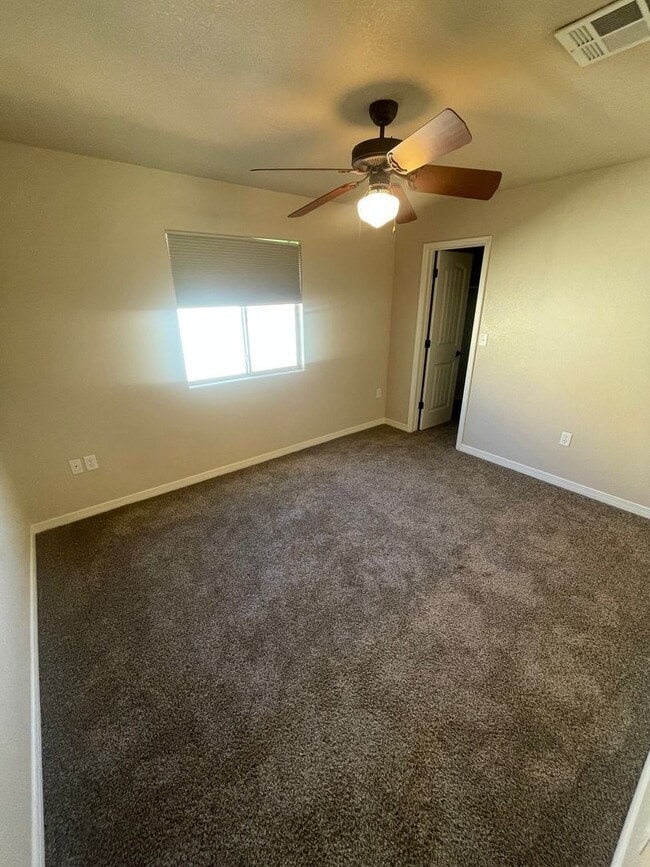 Building Photo - Lovely Spacious 4 Bedroom Home w/office space in Rinconada Area