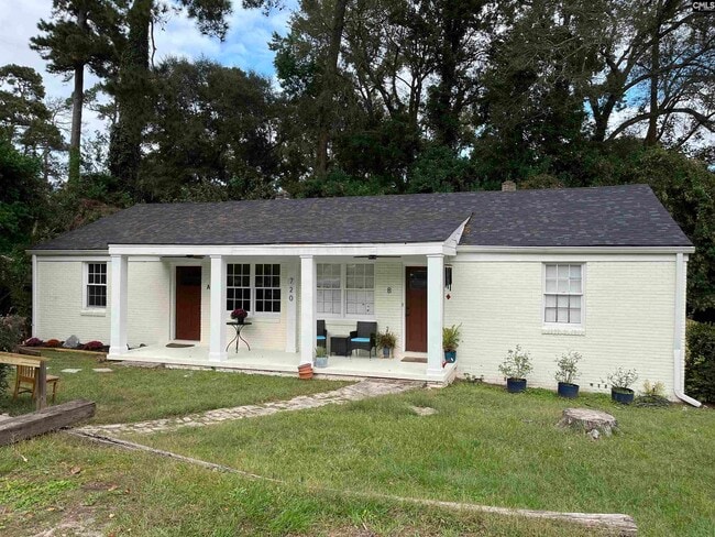 Building Photo - 720 Deerwood St