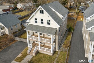 Building Photo - 166 Sherman Ave