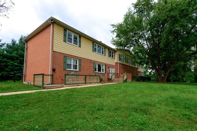 Primary Photo - 5720 Pimlico Rd