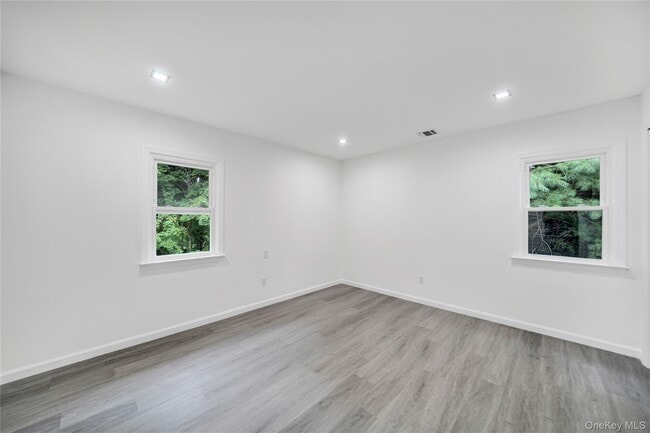 Building Photo - 7 Weinmann Blvd