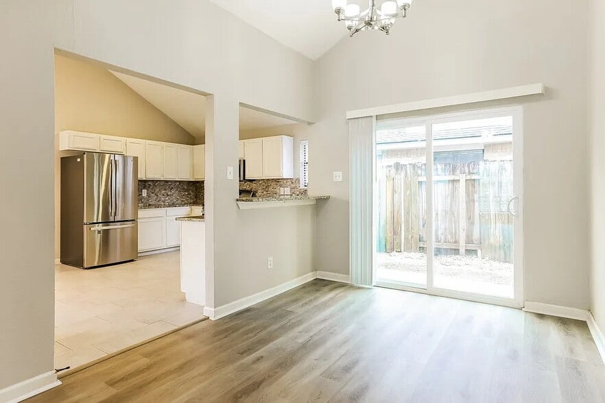 Building Photo - 19230 Sandelford Dr