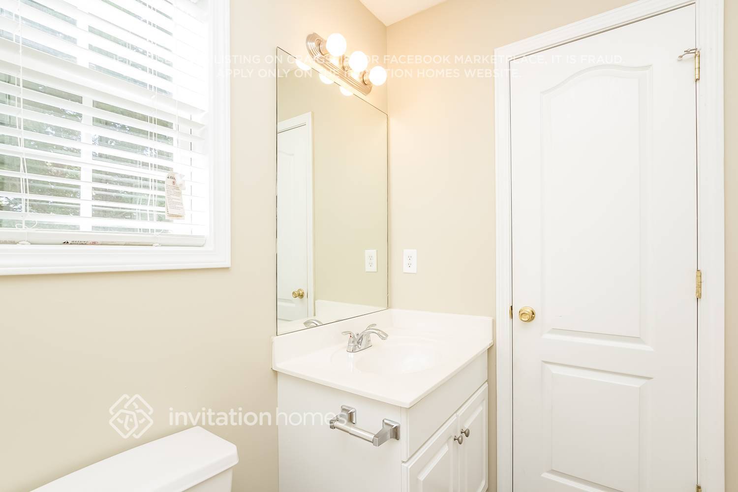 Building Photo - 117 Omega Ct