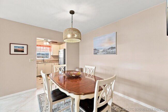 Building Photo - 14499 Canalview Dr