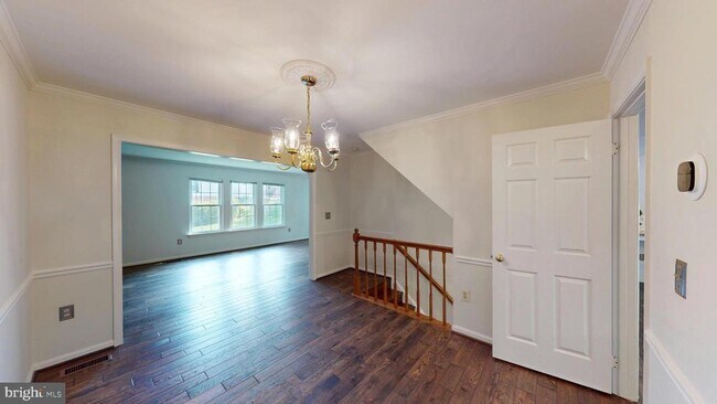 Building Photo - 200 Sulgrave Ct