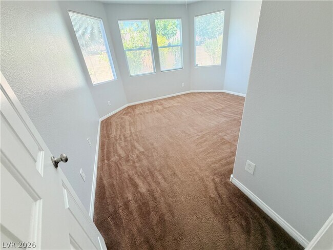Building Photo - 5604 Rocky Ravine Ave