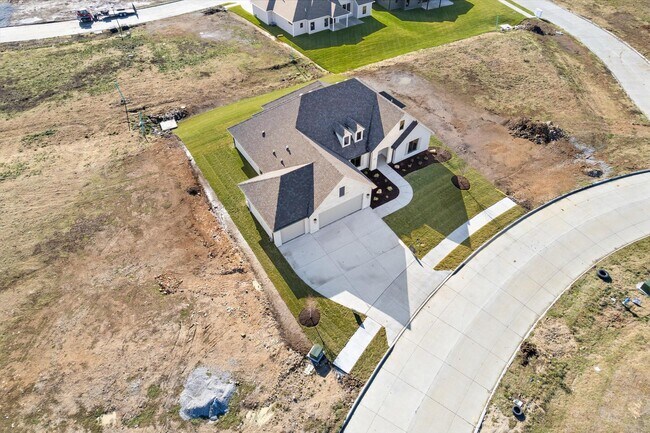 Building Photo - 2621 Easley Cabin Cir