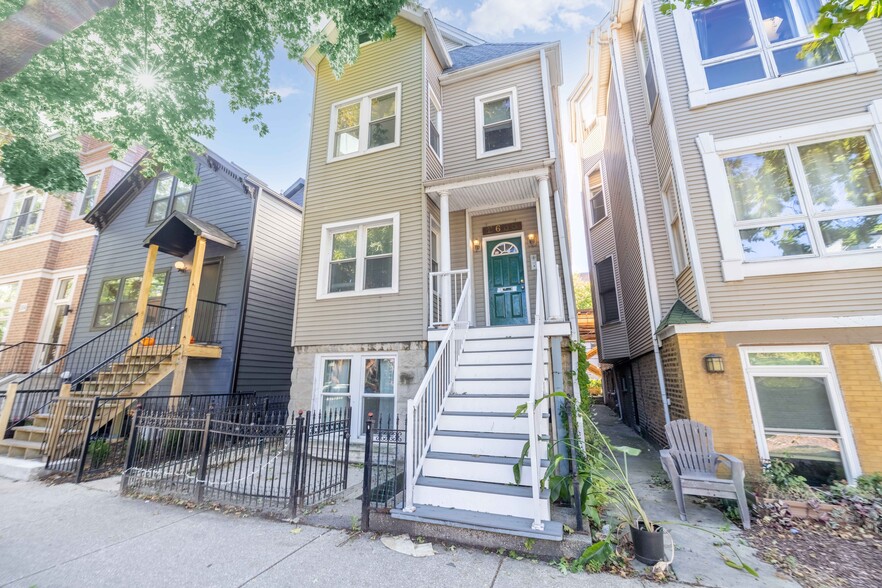 2638 N WIlton Ave - 2638 Wilton N Ave