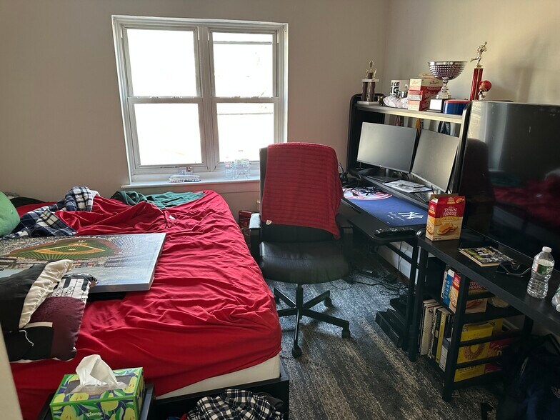 Building Photo - 65 Chiswick Rd