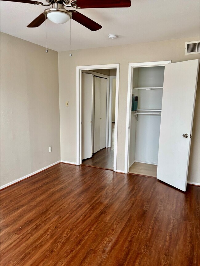 Building Photo - 5100 Allendale Rd