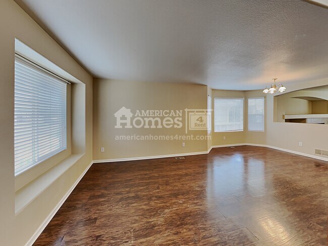 Building Photo - 10745 Kalispell Street