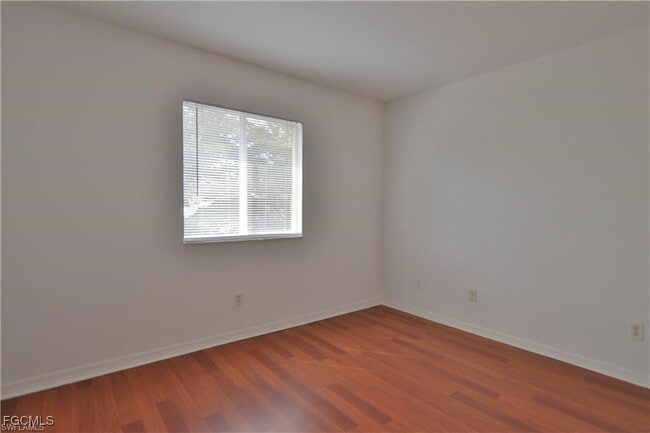 Building Photo - 10211 Tin Maple Dr