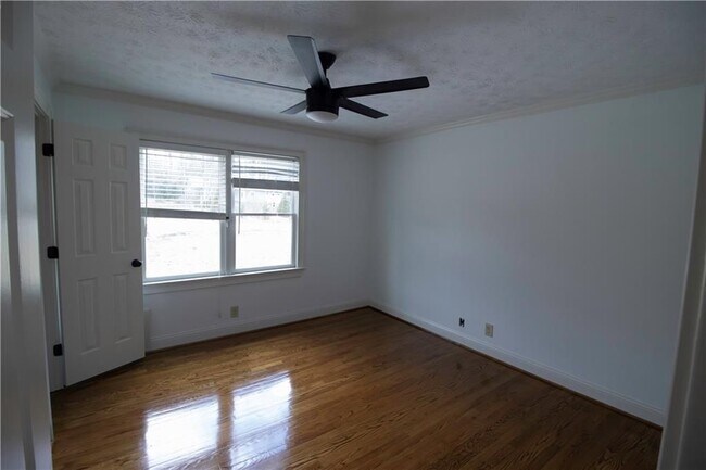 Building Photo - 1292 Monfort Rd