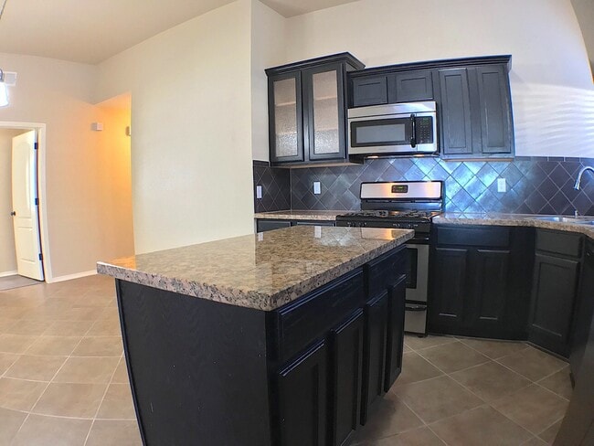 Building Photo - Northeast El Paso 4 Bed Refrig A/C