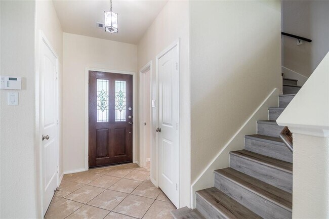 Building Photo - 13546 Smith Lake Ln