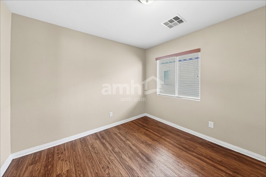 Building Photo - 6489 Holyrod Park Ct