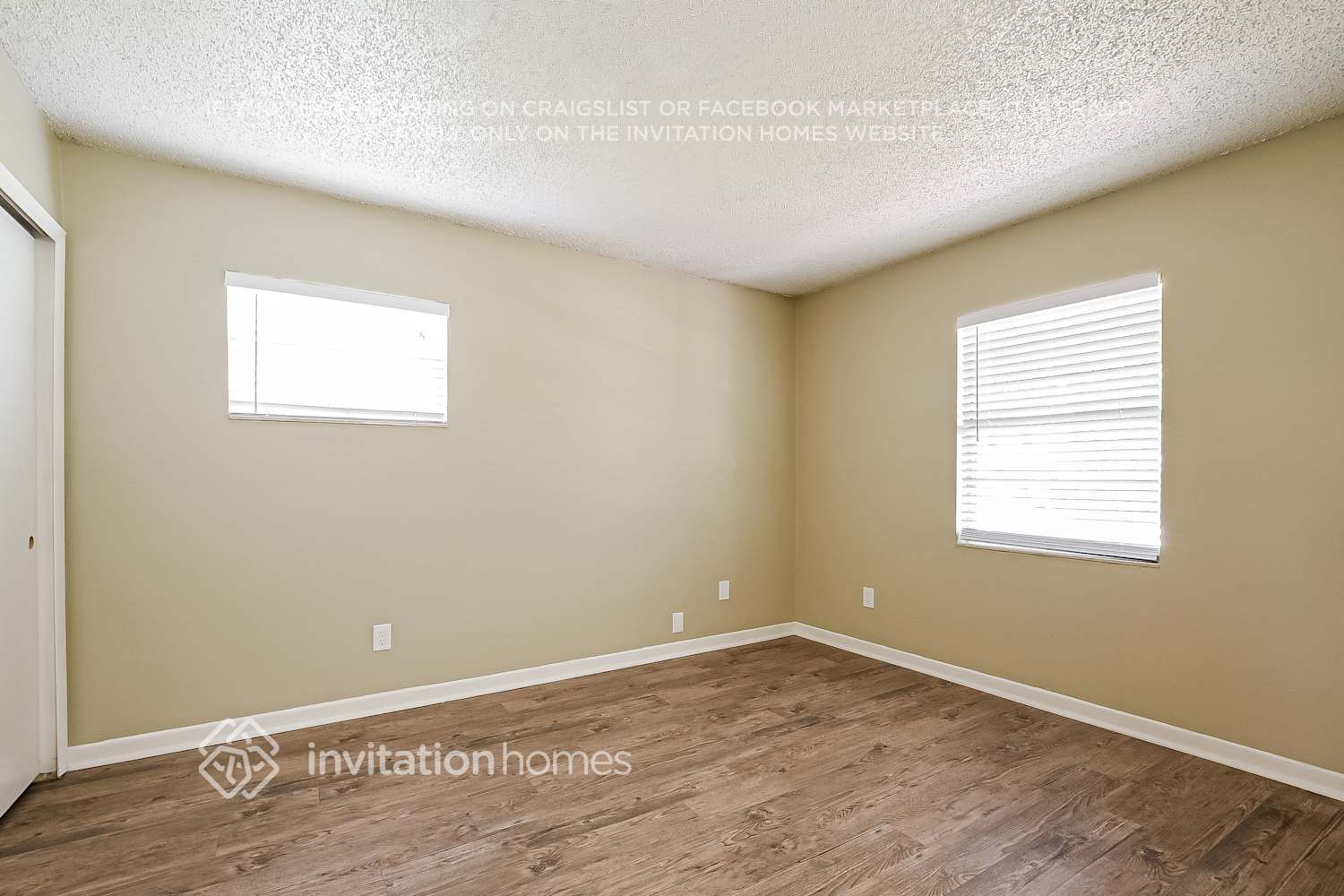 Building Photo - 409 S Hawthorn Cir