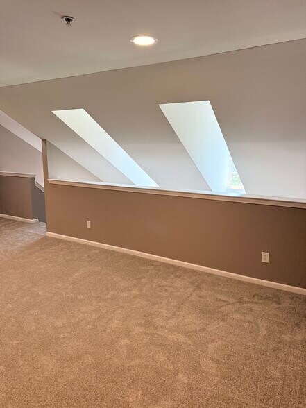 Building Photo - 1159 Beaver Run
