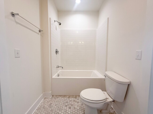 Building Photo - Spacious 4-Bedroom Townhome on Allison Way with Pool Access Near TTU