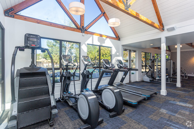 Fitness Center - Reedhouse Apartments