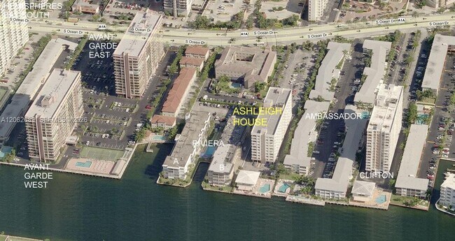 Building Photo - 3113 S Ocean Dr
