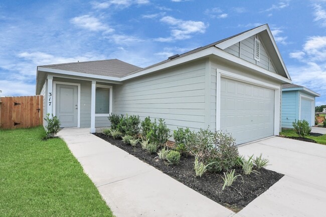Building Photo - 317 Brandi Dr