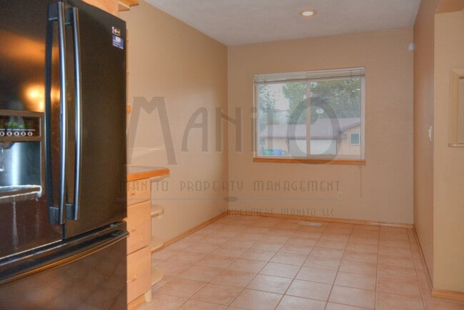 Building Photo - **COMING SOON** Spacious Wandermere Area Home