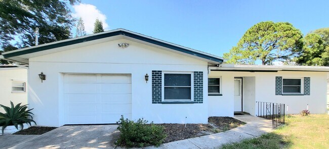 Building Photo - 6781 298th Ave N