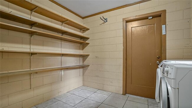 Building Photo - 5717 Lawndale Rd