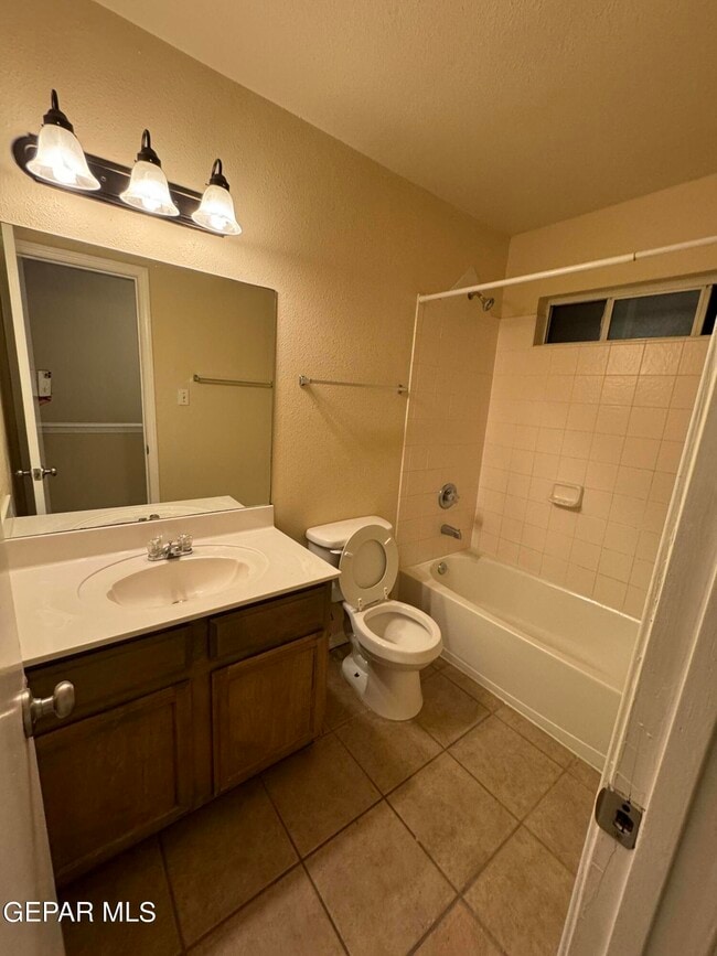 Building Photo - 4116 Tierra Bronce Dr