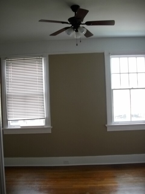 2nd Bedroom - 4300 S Johnson St