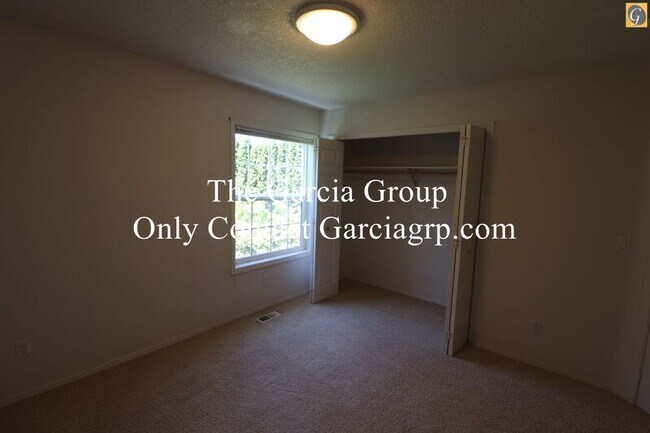 Building Photo - 8955 SW Iowa Dr