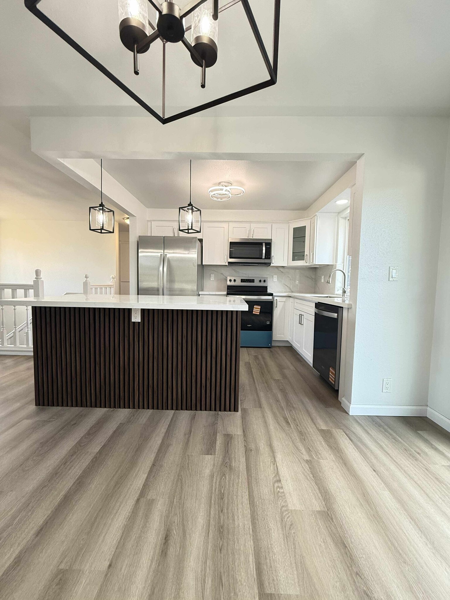 Building Photo - 5036 N Frace Ave