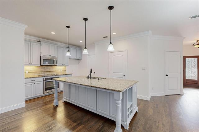 Building Photo - 712 Da Vinci Ct