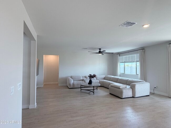 Building Photo - 9324 S 30th Ln