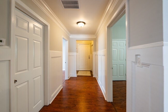 Building Photo - 572 John Wesley Dobbs Ave NE