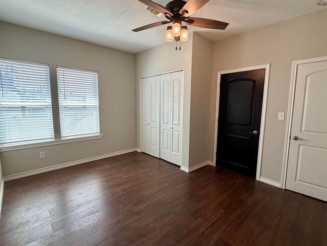 Building Photo - 2309 Grant St