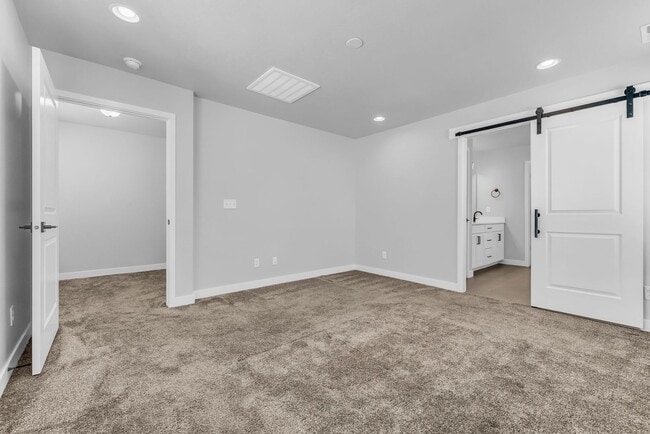 Building Photo - 3062 S 2425 W