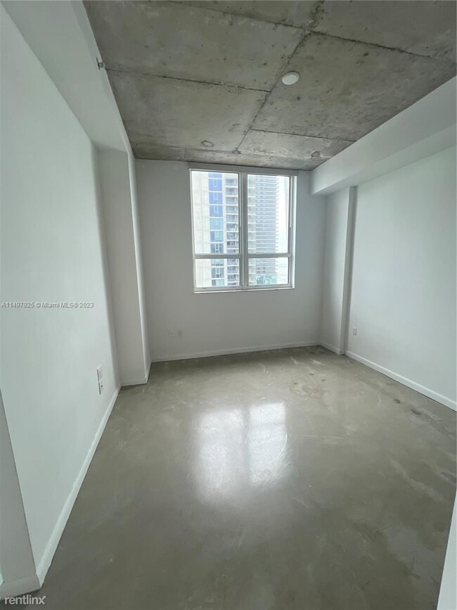 Building Photo - 2 br, 2 bath Condo - 234 NE 3rd St Ph LPH1