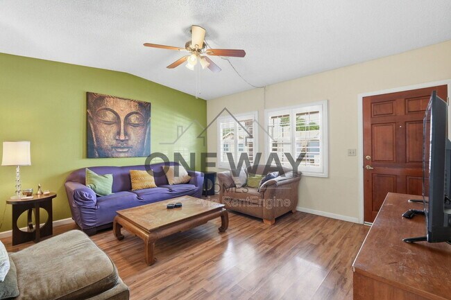 Building Photo - 2929 E Broadway Rd