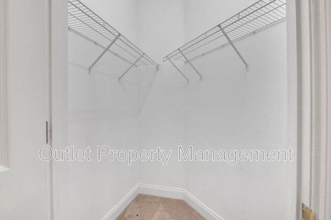 Building Photo - 10842 Woodchase Cir