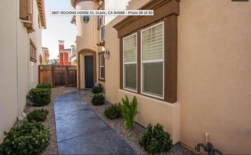 Building Photo - 3601 Rocking Horse Ct
