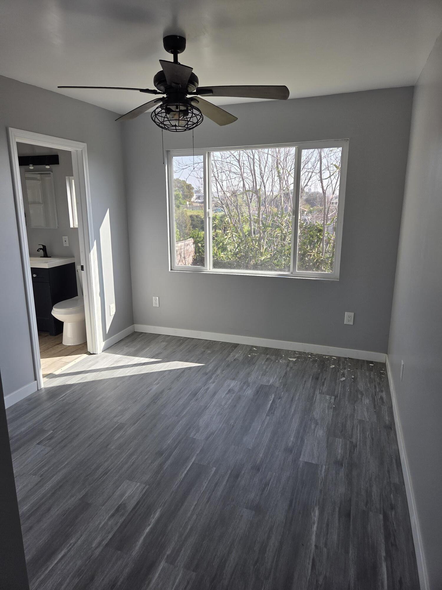 Building Photo - 4010 1/2 Rockwood St