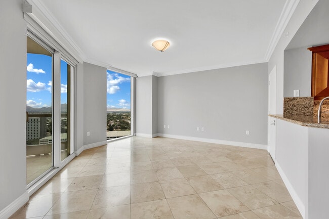 Building Photo - 2777 Paradise Rd