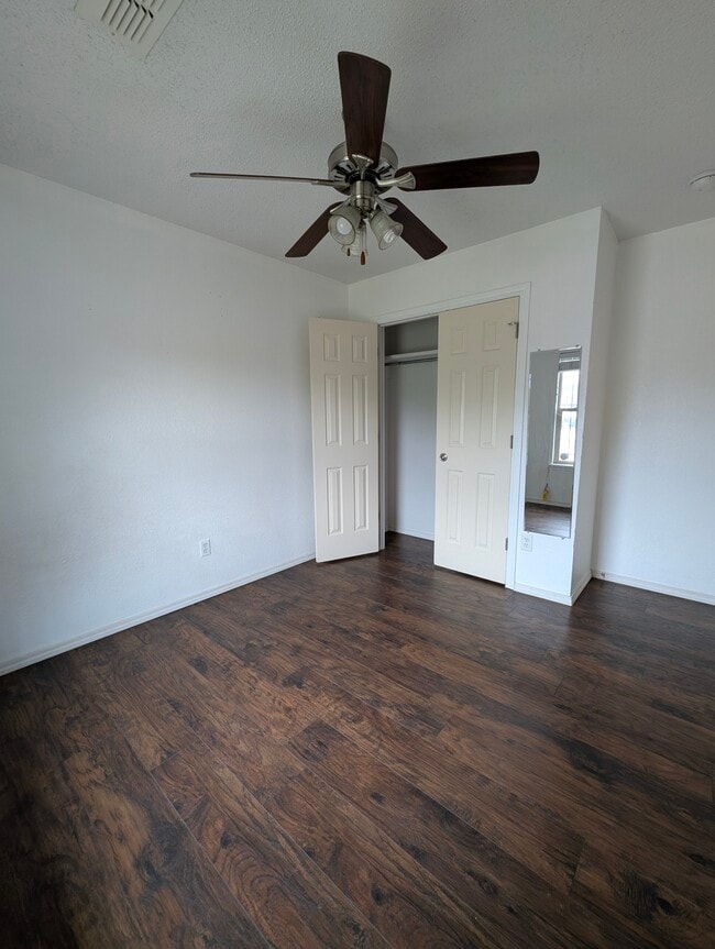 Building Photo - 2216 2nd Pl