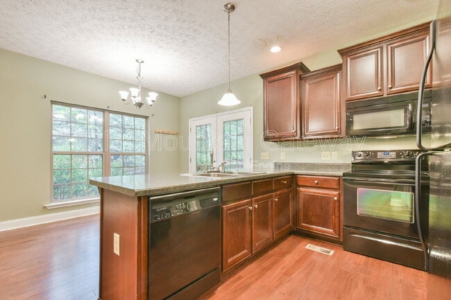 Building Photo - 11 Berg Strasse