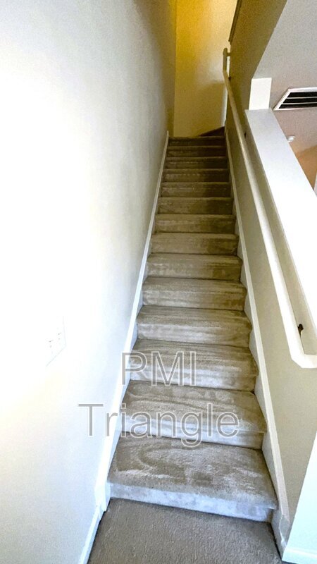 Building Photo - 316 Linden Park Ln