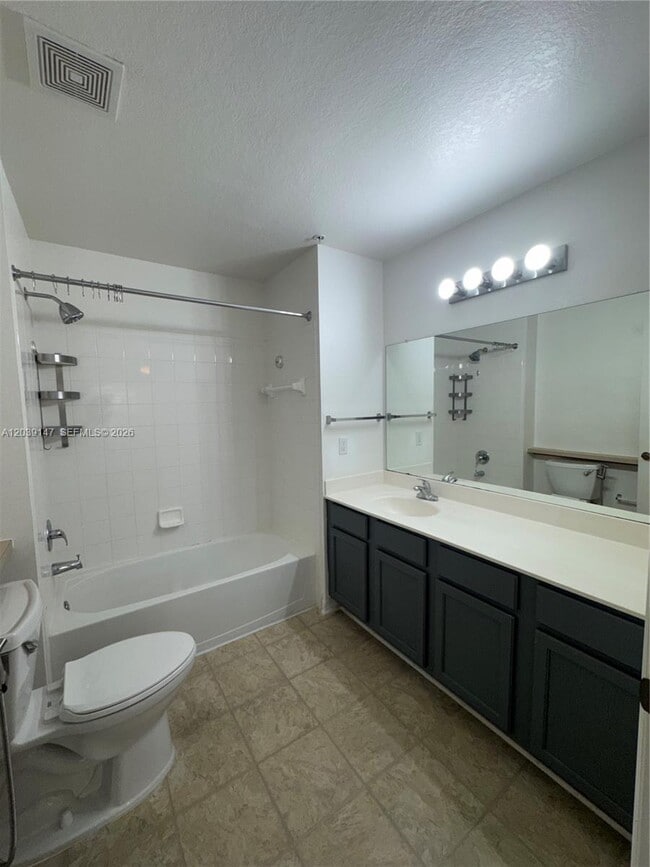 Building Photo - 4006 Santa Maria Dr