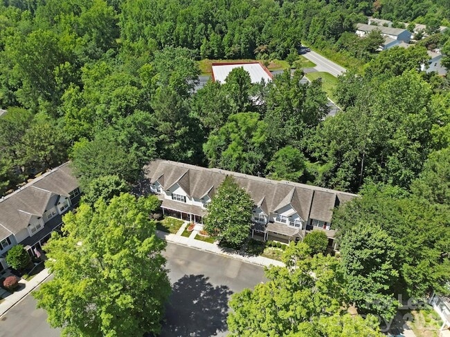 Building Photo - 232 Butler Pl